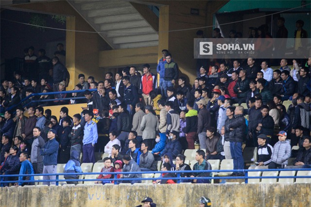 NHM bỏ về sớm ở trận ĐT Việt Nam 0-0 Than Quảng Ninh.