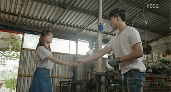 thời trang trong phim Hậu duệ của Mặt Trời