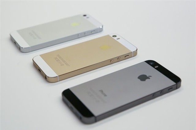 iPhone 5S bi Apple khai tu hinh anh