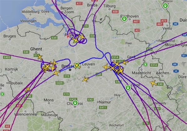Cập nhật: Đánh bom giữa thủ đô Bỉ, ít nhất 17 người chết - Ảnh 14.