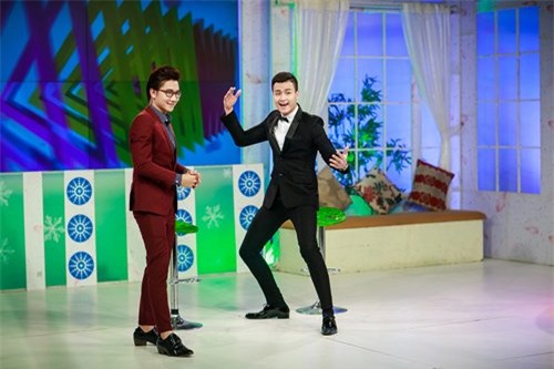 bat gap vinh thuy mac comple mot minh an pho ha noi hinh anh 5