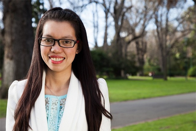 Đặng Thị Hương đã phải trải qua những năm tháng tuổi thơ không êm đềm.