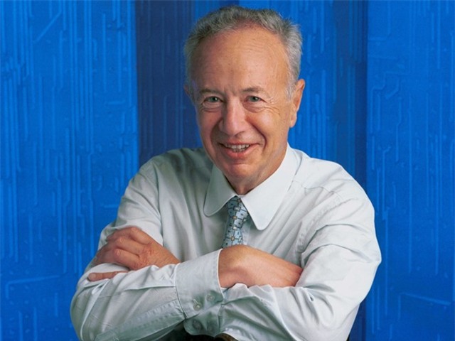 CEO huyen thoai cua Intel qua doi hinh anh