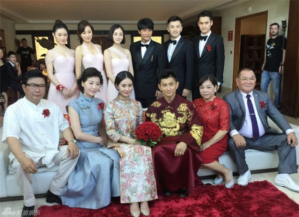 Gương mặt xinh đẹp không thua kém bất kỳ ngôi sao nào của mẹ Lưu Thi Thi