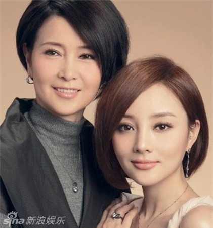 Nhìn tấm ảnh cũ, nhiều người ngỡ tưởng đây là hình ảnh của hai chị em