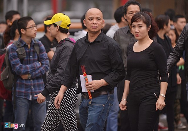 Nghe si Viet tien dua Tran Lap hinh anh