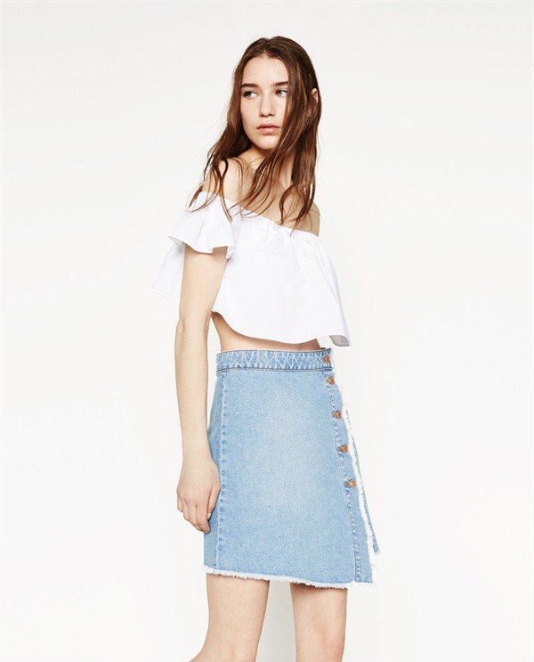 Trang phục cần tránh khi đến sở làm