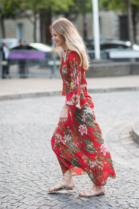 Trang phục không phù hợp tới sở làm