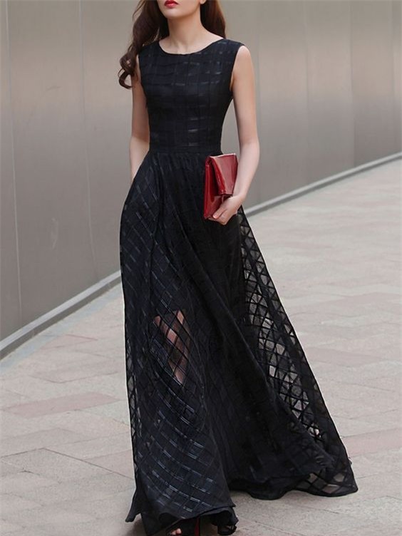 Trang phục không phù hợp tới sở làm