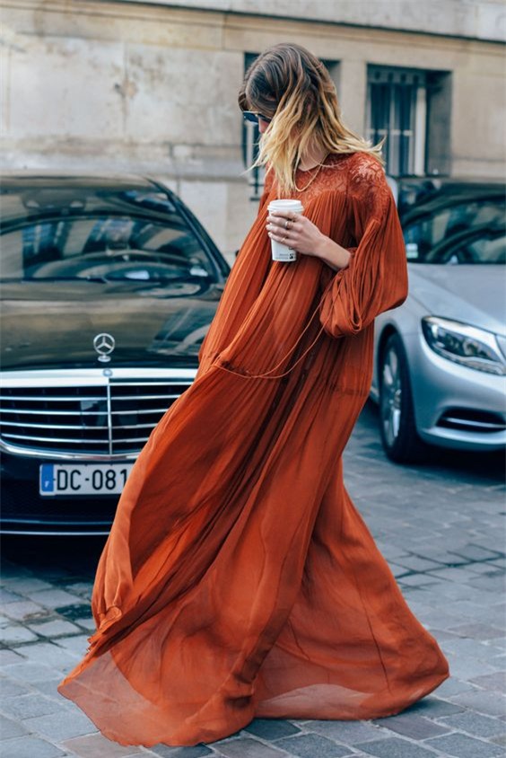 Trang phục không phù hợp tới sở làm