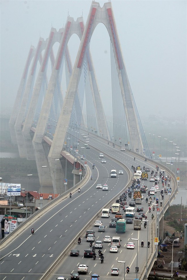 Doan mo-to ho tong thi hai Tran Lap qua nha rieng hinh anh