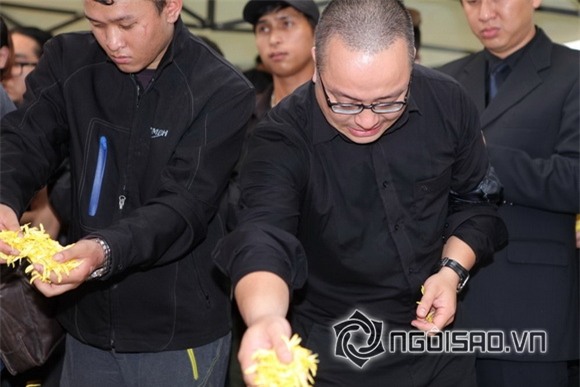 Lễ an táng Trần Lập ở Phú Thọ 2