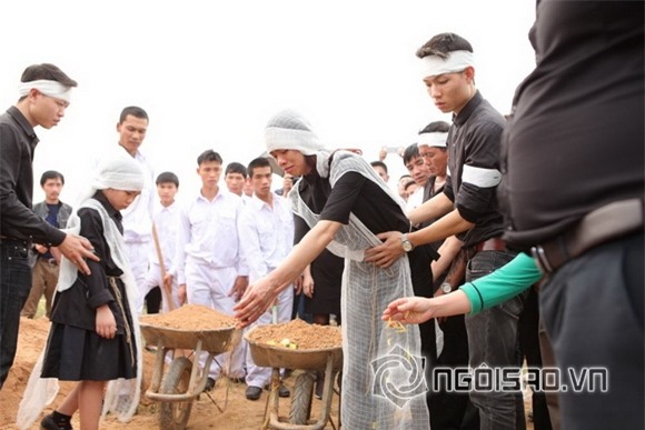 Lễ an táng Trần Lập ở Phú Thọ 2