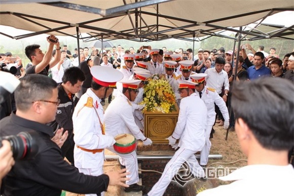 Lễ an táng Trần Lập ở Phú Thọ 6