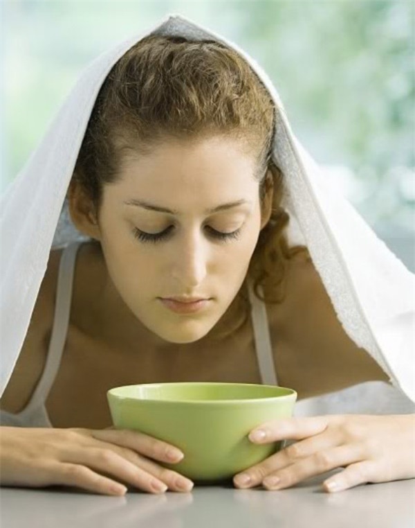 nhung cong dung bat ngo tu muoi voi lan da mua he - 4