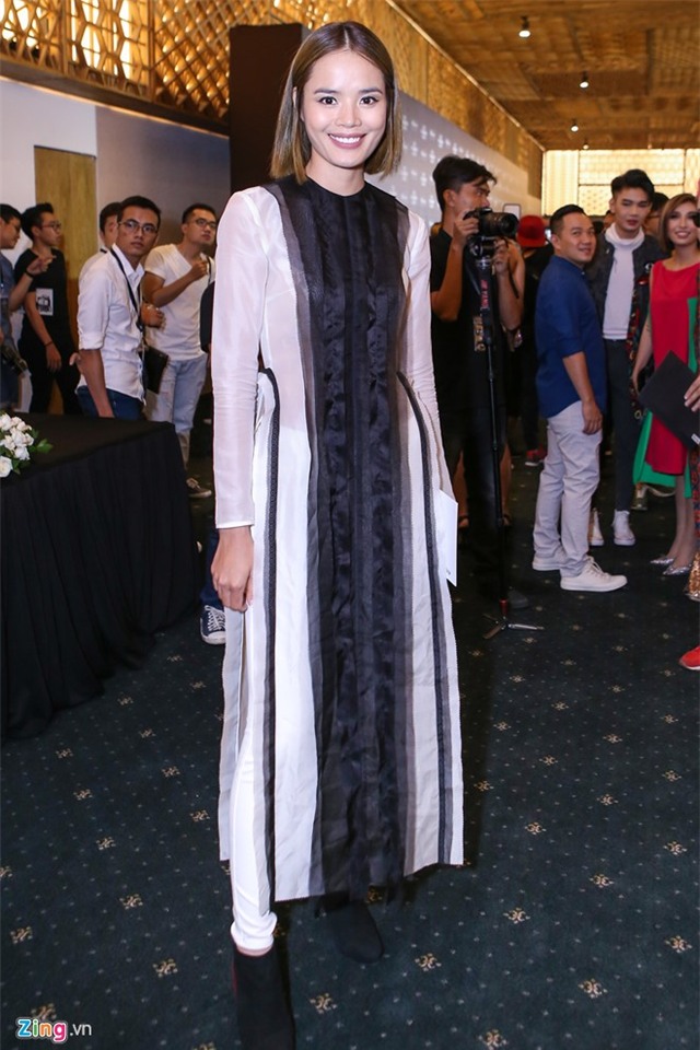 Pham Huong, Dang Thu Thao thu hut o su kien hinh anh