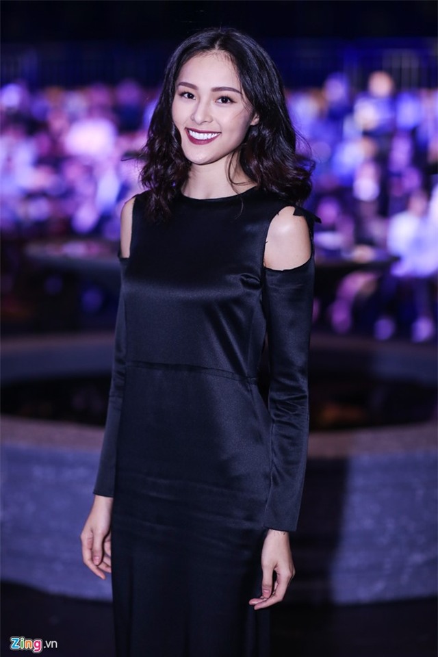 Pham Huong, Dang Thu Thao thu hut o su kien hinh anh