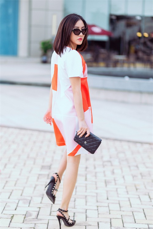 my nhan viet thoa mau son gi de ton da, quyen ru? - 2