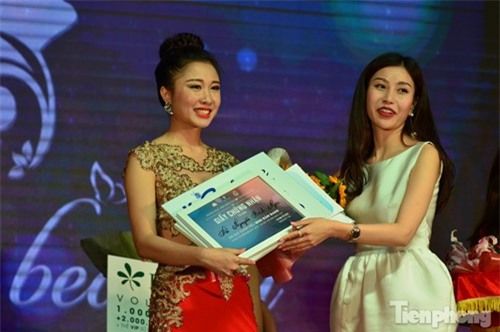 Lộ diện nữ sinh xinh đẹp, tài năng nhất trường Báo - ảnh 21