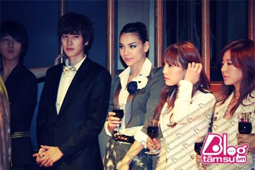 ho-ngoc-ha-va-my-nhan-ngoai-quoc-blogtamsuvn-3