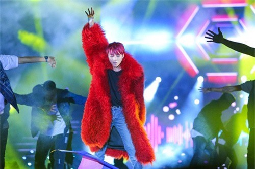 4 de cu Cong hien cho Son Tung: That bat ngo hinh anh