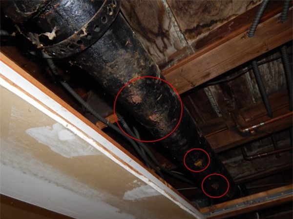 Những đường ống bằng gang không đạt chuẩn nhập từ Trung Quốc, gây ảnh hưởng đến công trình là nguyên nhân khiến cho công ty 30 năm tuổi ở Mỹ phải đóng cửa.