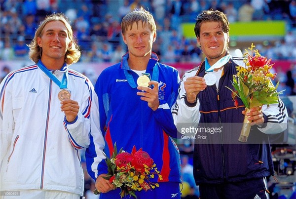 Ái nữ xinh đẹp của cựu sao tennis gây sốc với thân hình cò hương - Ảnh 7.