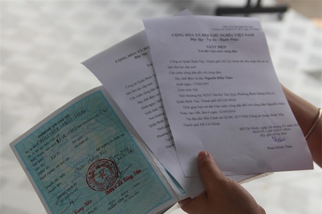 Hai nu sinh cau cuu Bi thu Dinh La Thang da lam the can cuoc hinh anh