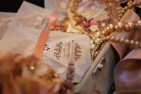 Bật mí thiệp cưới đậm chất cổ tích của Lương Thế Thành và Thúy Diễm - Ảnh 2.