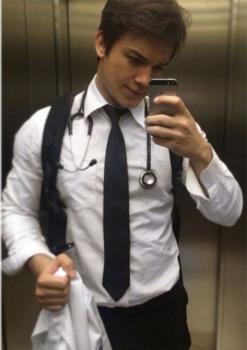 them mot bac si “soai ca” khien chi em phat sot - 8