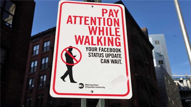 my: vua di bo vua nhan tin co the bi phat tu hinh anh 2