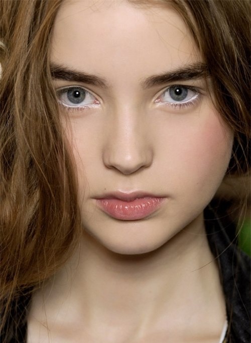 8 meo trang diem de co mot doi mat biet noi an tuong - 5