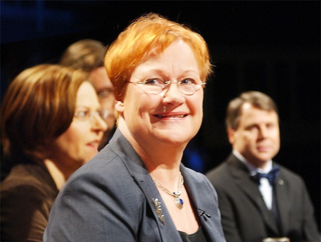 Nữ Tổng thống Phần Lan Halonen, đi lên từ nghèo khó, trở thành 1 trong 10 người Phần Lan vĩ đại, từ lời dạy của mẹ: “Cuộc đời không phải lúc nào cũng công bằng, nhưng đó lại là lý do mà ta sinh ra. Để làm thế giới tốt đẹp hơn”.