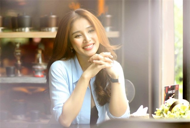 Thao Trang: 'Toi trang tay khi ly hon Phan Thanh Binh' hinh anh 2