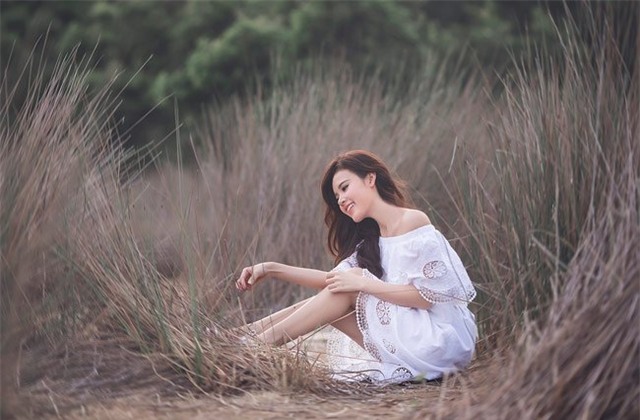 hot girl midu khoe vai tran goi cam hinh anh 11