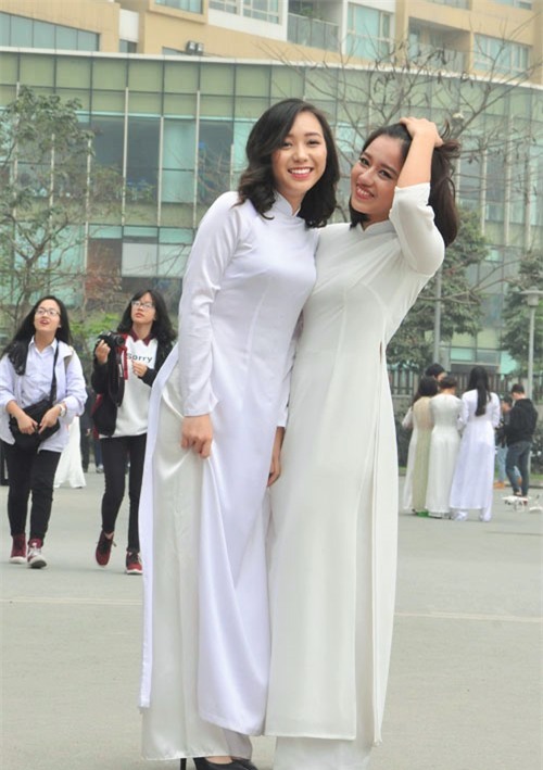 Ams, made in 12, Trường THPT chuyên Hà Nội - Amsterdam, học sinh chia tay trường, lễ hội áo dài