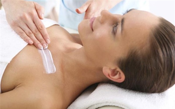 giảm nếp nhăn khi ngủ