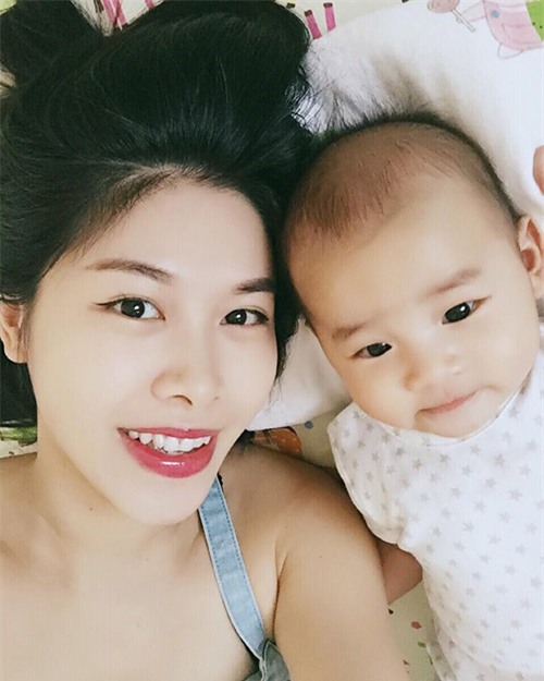 chieu cho con bu khong lo hong nguc cua my nhan viet - 3