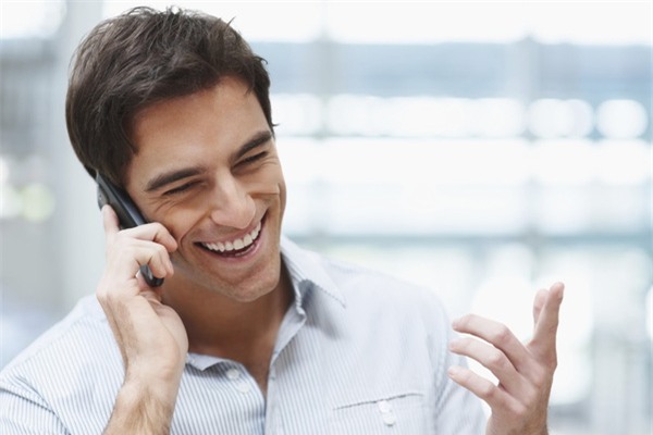 Hãy vệ sinh smartphone mỗi ngày nếu không muốn nhiễm cả vi khuẩn trong.. phân - Ảnh 2.