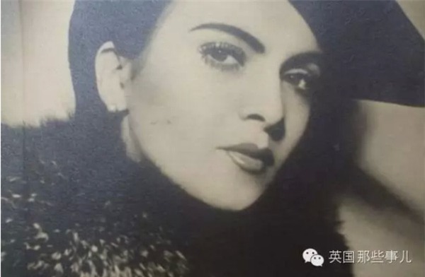 Vẻ quyến rũ của những người phụ nữ xinh đẹp chuẩn mực cách đây 100 năm - Ảnh 10.