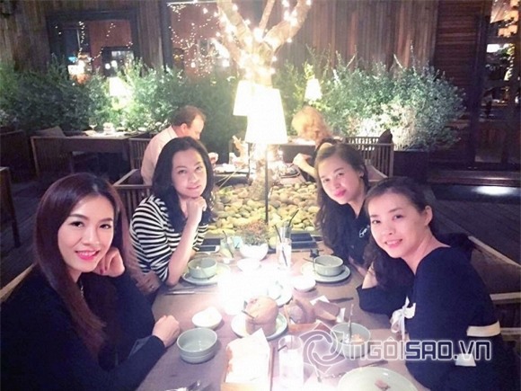 Ngọc Thúy về Việt Nam 5