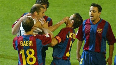 Zidane và Enrique từng suýt choảng nhau vòa năm 2003