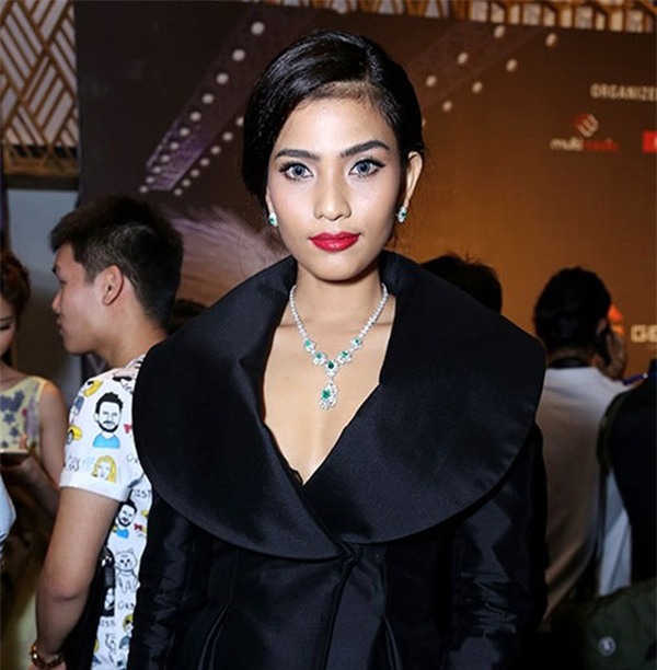 Người đẹp việt bỗng