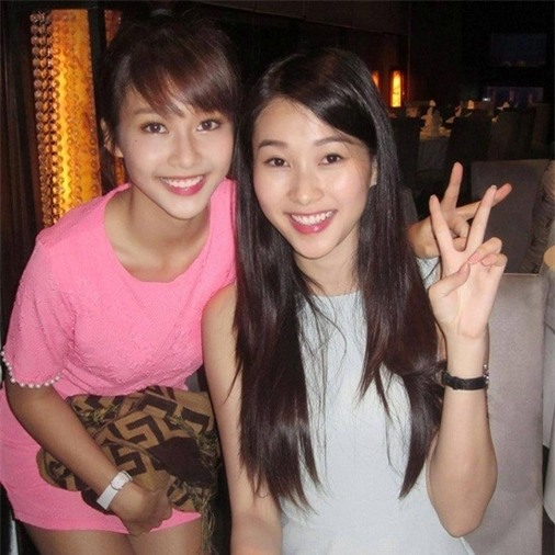 Hình dáng khuôn mặt của Khả Ngân và Hoa hậu Đặng Thu Thảo giống nhau như hai giọt nước