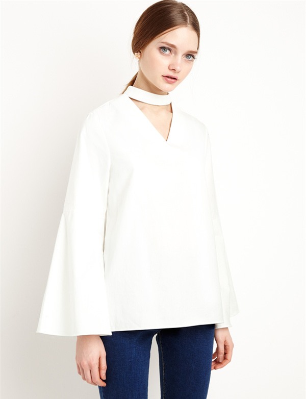 Xu hướng áo cổ choker