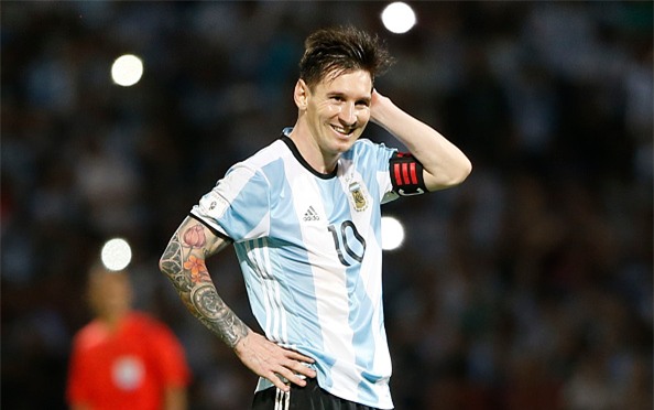 Nhân viên y tế FIFA không hề biết tới danh tiếng Messi