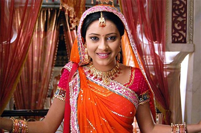 Ban trai dien vien 'Co dau 8 tuoi' bi bat giu hinh anh 1