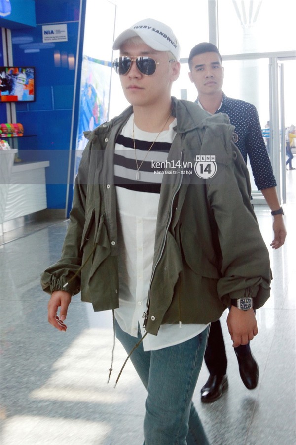 Ảnh và Clip: Seung Ri bất ngờ xuất hiện ở sân bay Nội Bài vào trưa nay - Ảnh 15.