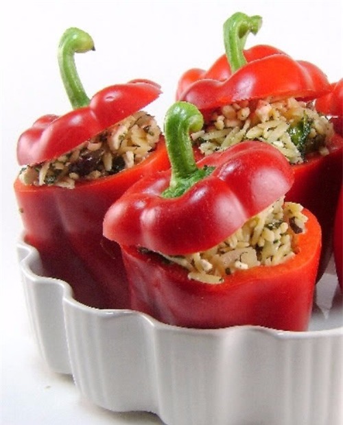 top 9 loai trai cay giup chi em mai mai tuoi tre - 5