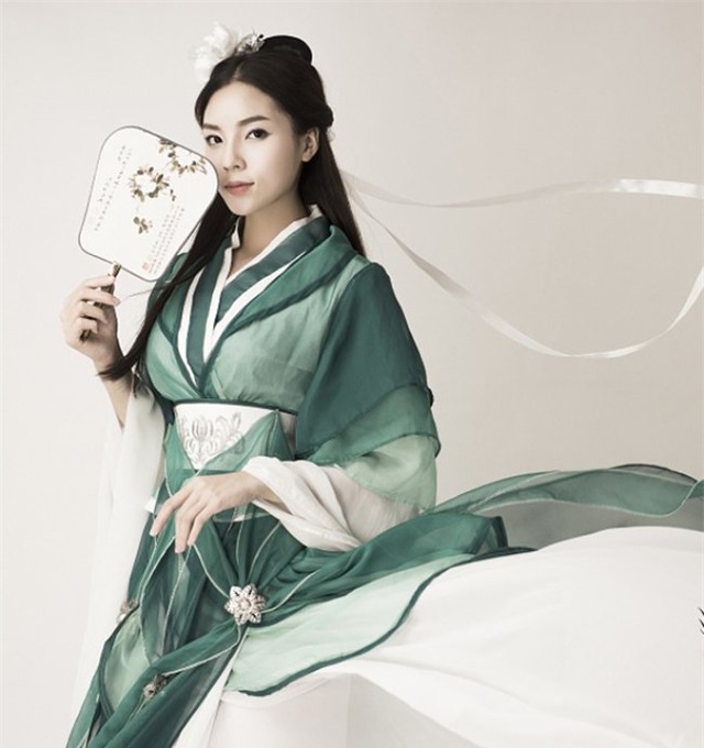 my nhan viet xau - dep khi hoa giai nhan trong game hinh anh 14